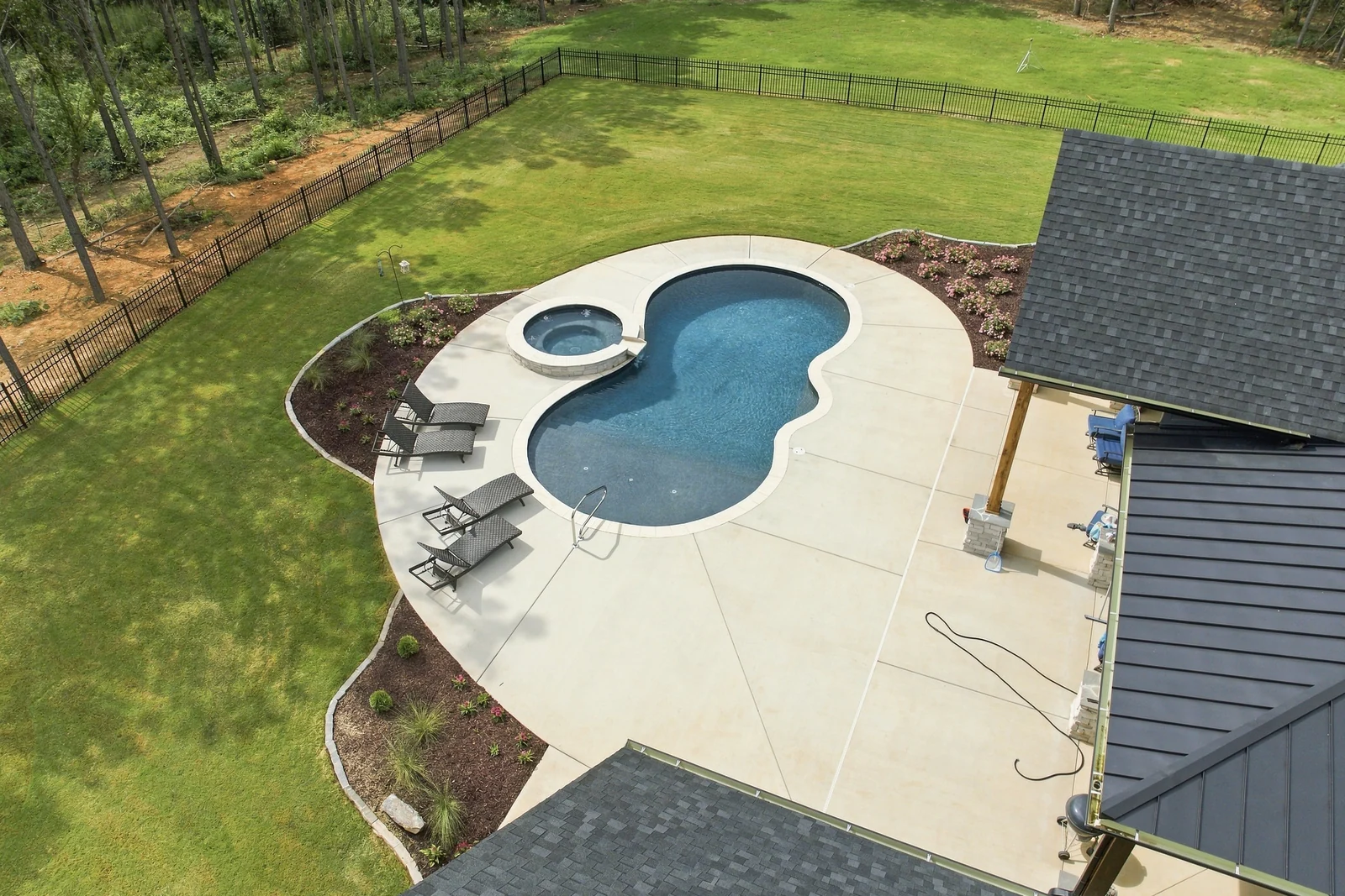 Holland Chattoogaville Road, Pool terrace: after BDS Landscape Co. completed the work