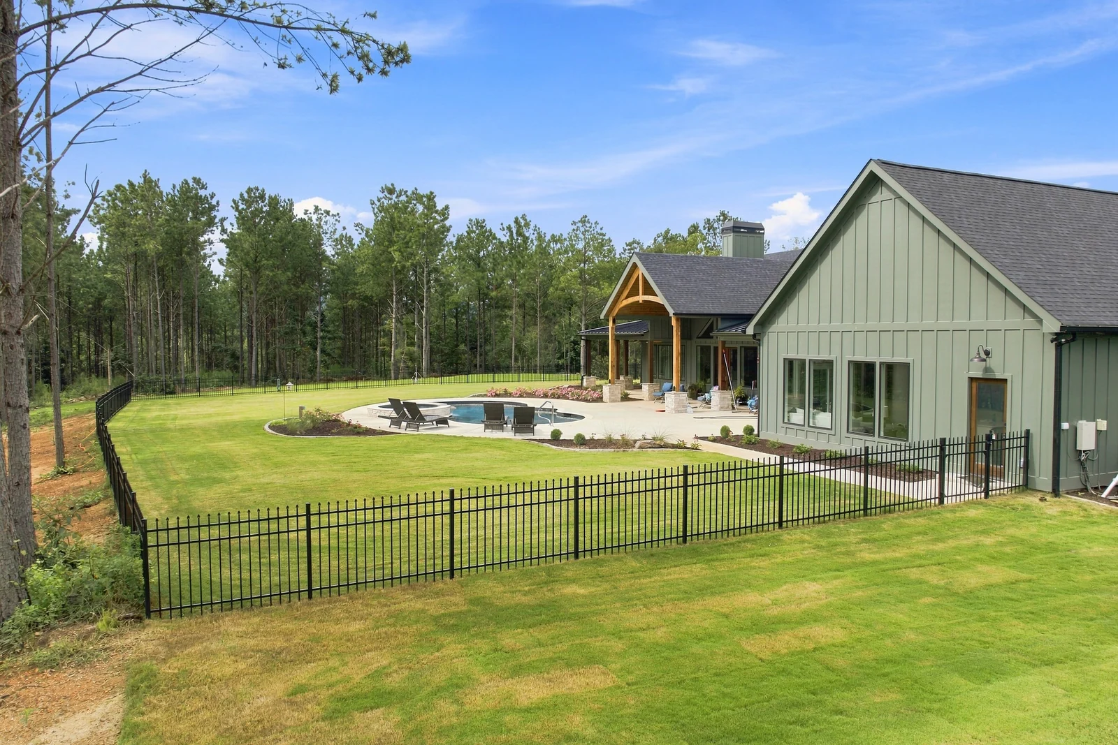 Holland Chattoogaville Road, West lawn: after BDS Landscape Co. completed the work